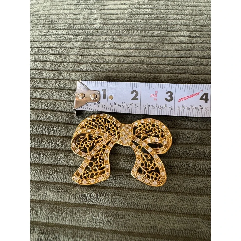 1928 Jewelry Gold‎ Filigree Rhinestone Bow Brooch Pin Vintage Style Elegant